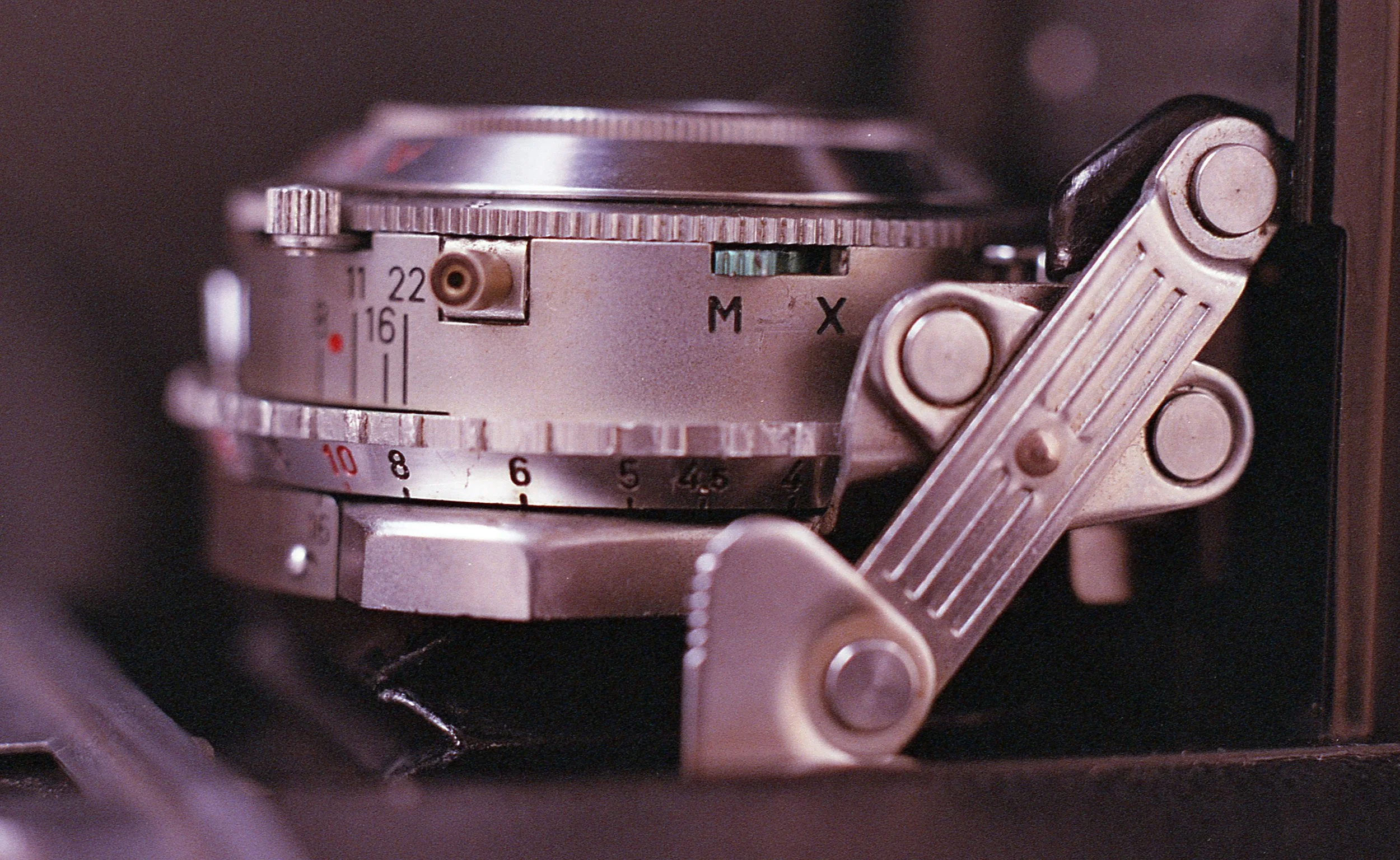 ANSCO SUPER REGENT スプリングカメラ Ansco Super Regent — Aperture Preview